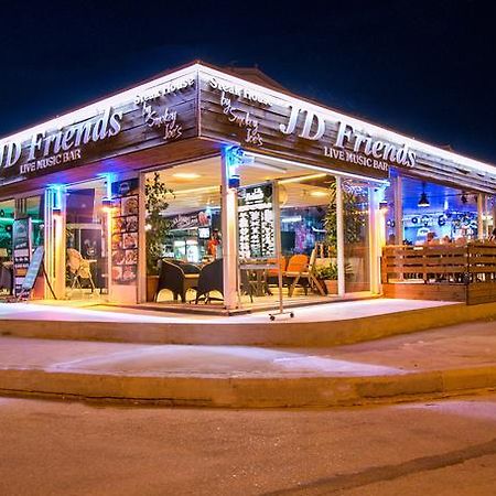 팔리라키 Jack Daniel Friends 아파트 외부 사진