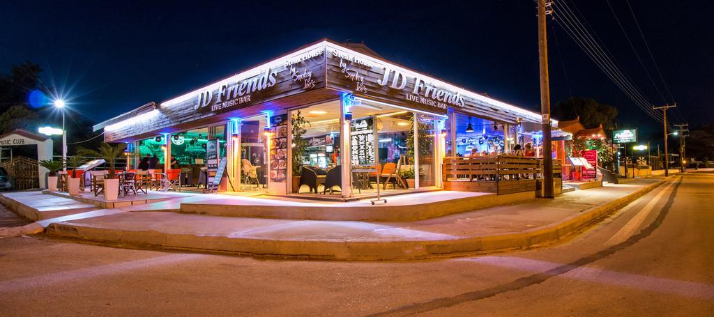 팔리라키 Jack Daniel Friends 아파트 외부 사진